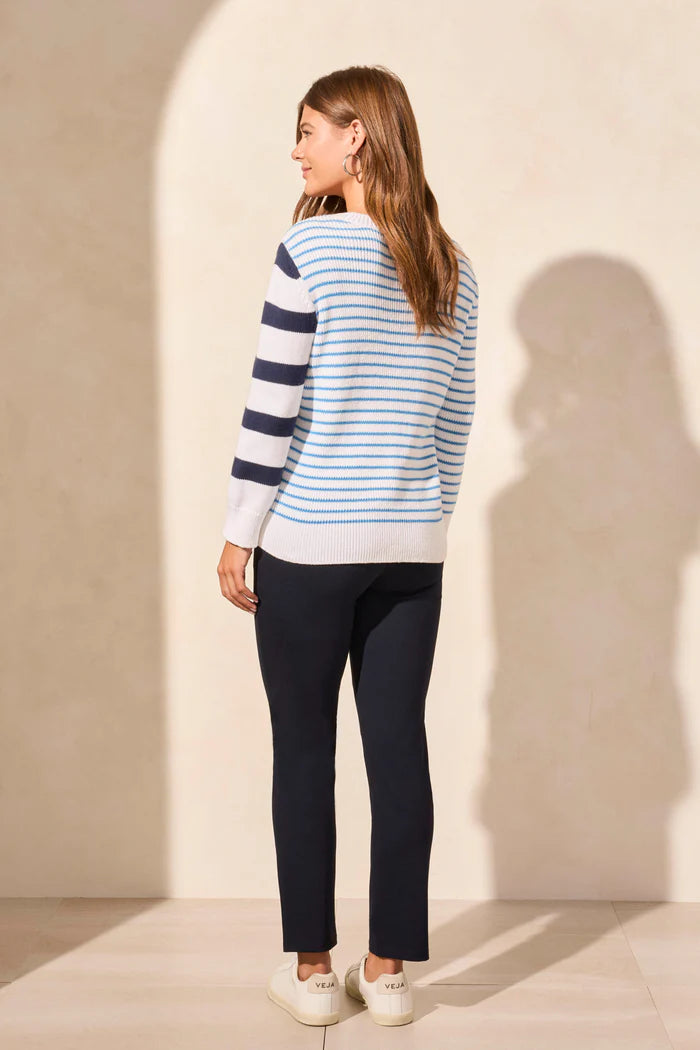 STRIPED CREW NECK SWEATER