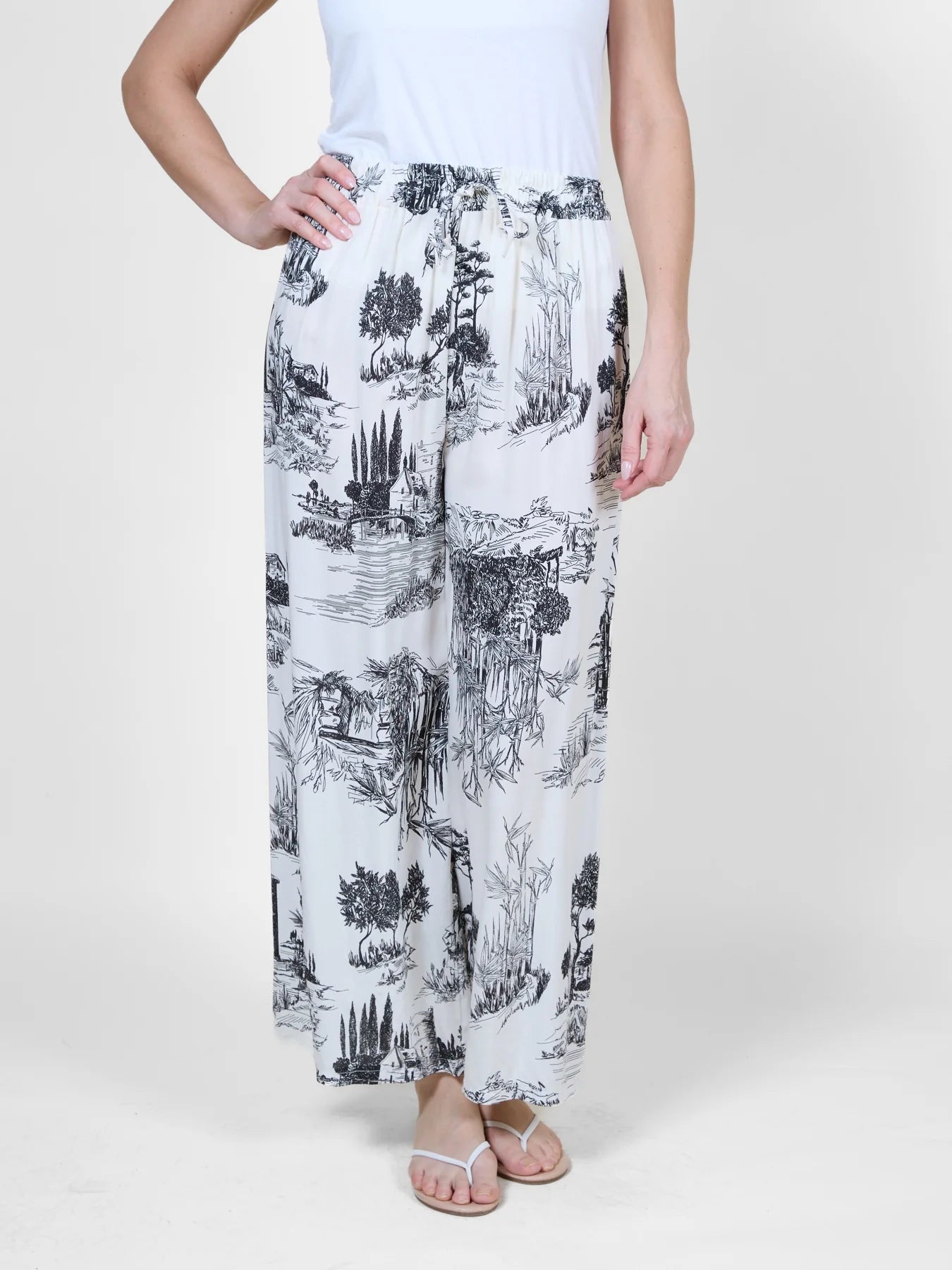 MIDNIGHT TROPICAL PRINT WIDE LEG PANTS