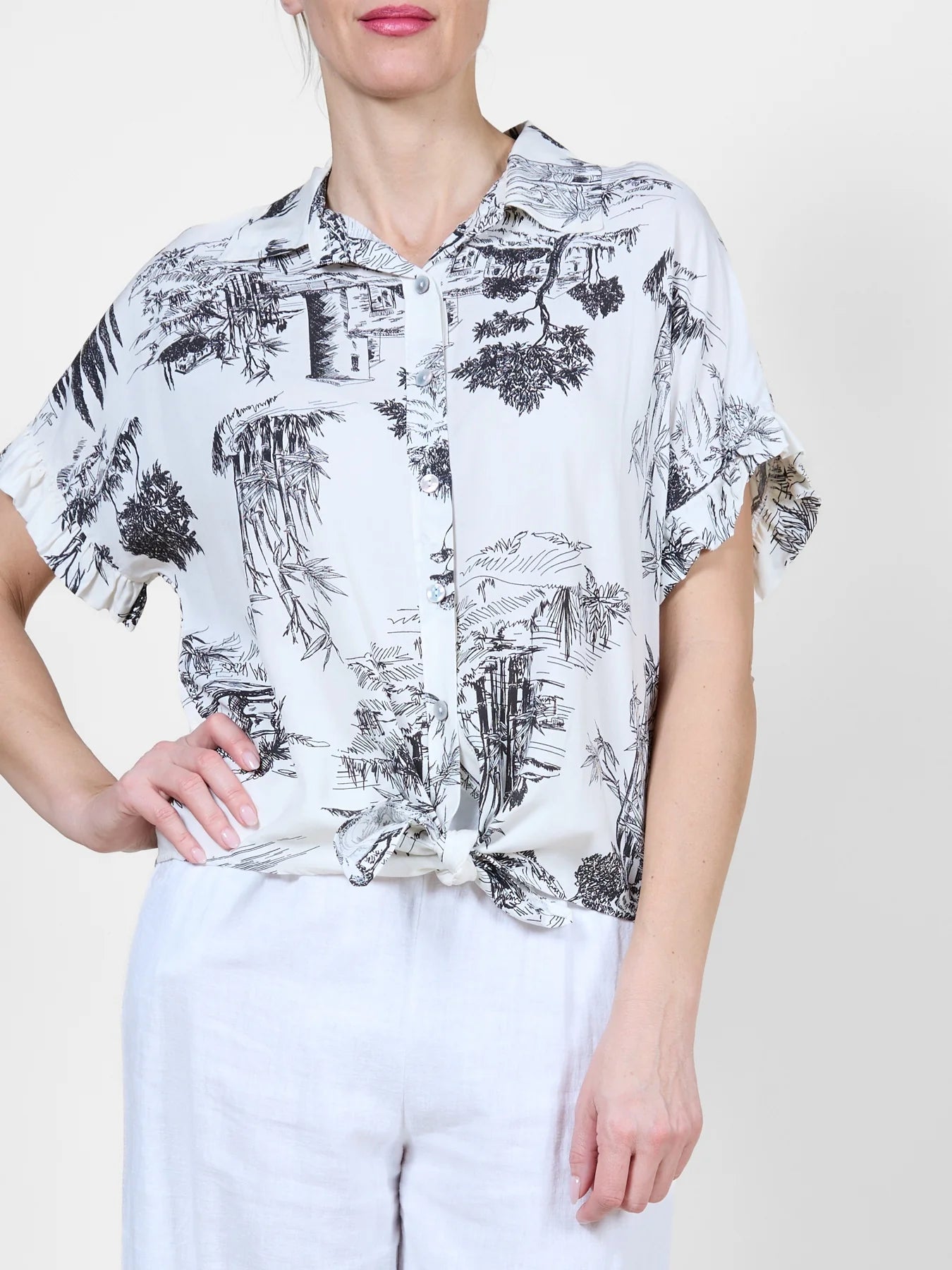 MIDNIGHT TROPICAL PRINT BUTTON-UP BLOUSE