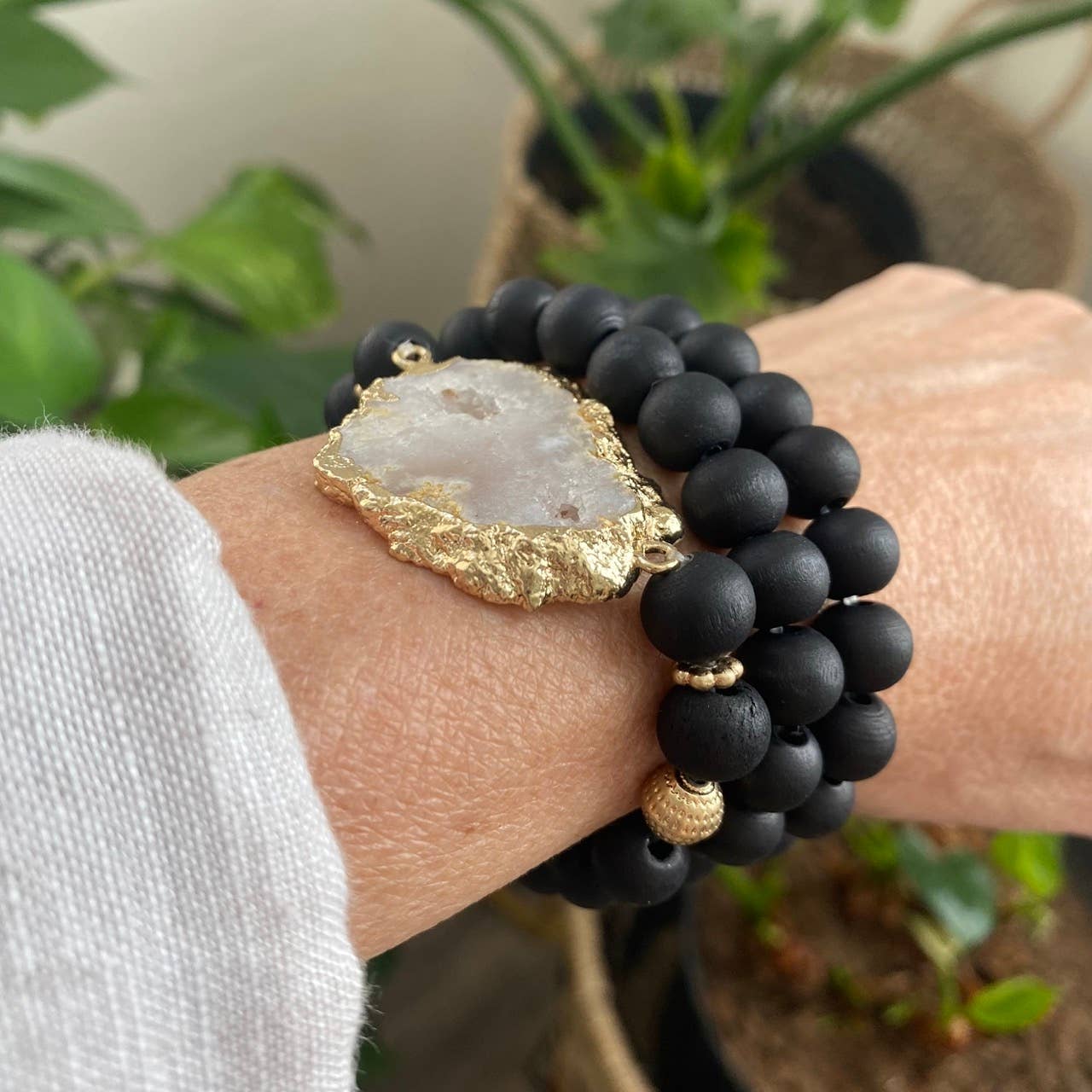 Sliced Stone and Black Wooden Beads Boho Bracelet Set