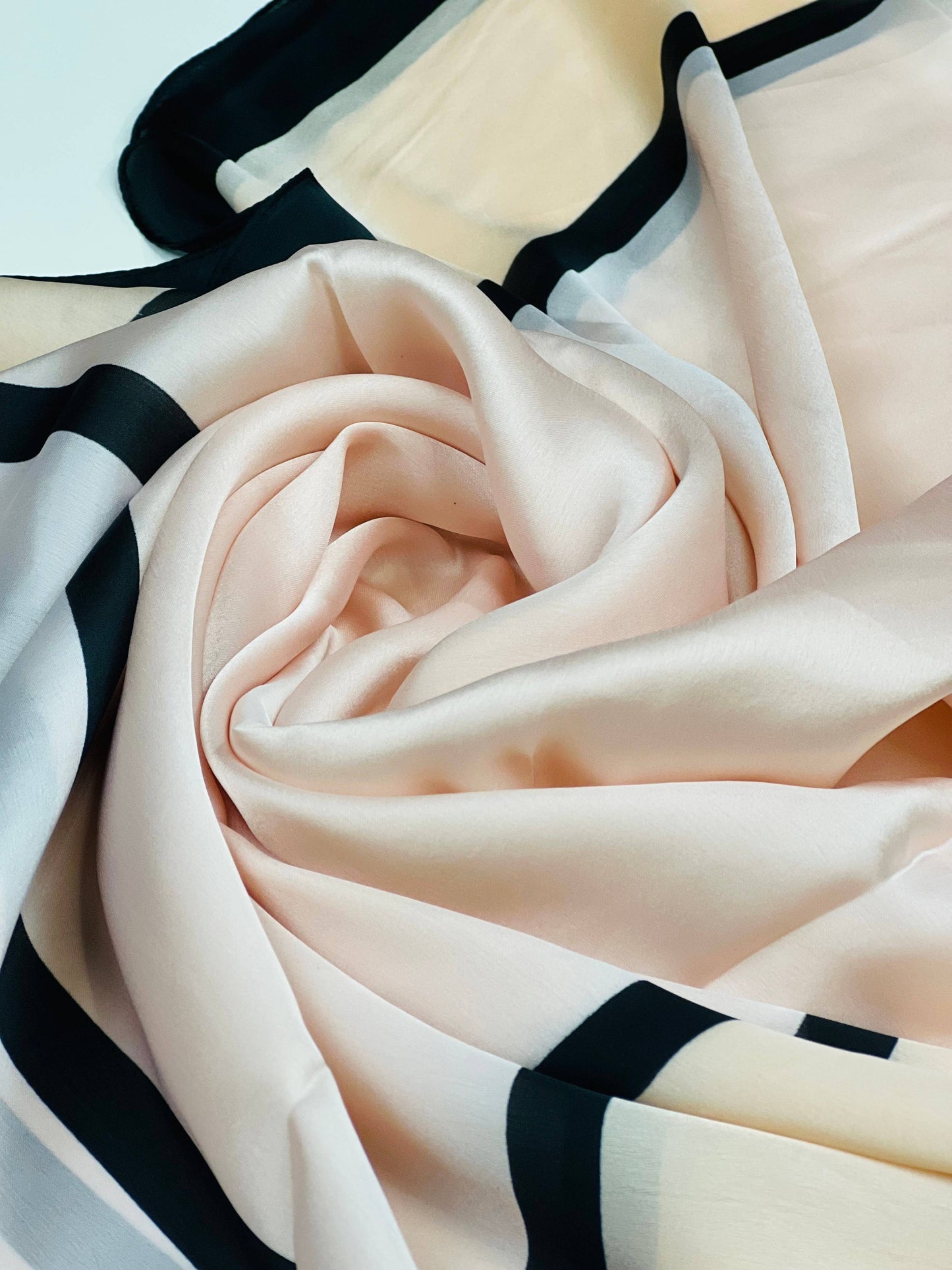 ELEGANT SILK SCARF